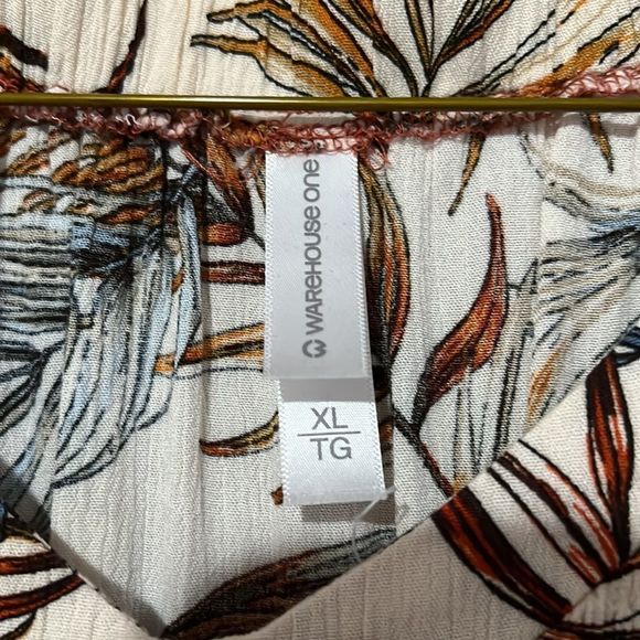 Palm Print Leaf Blouse - Picture 4 of 5